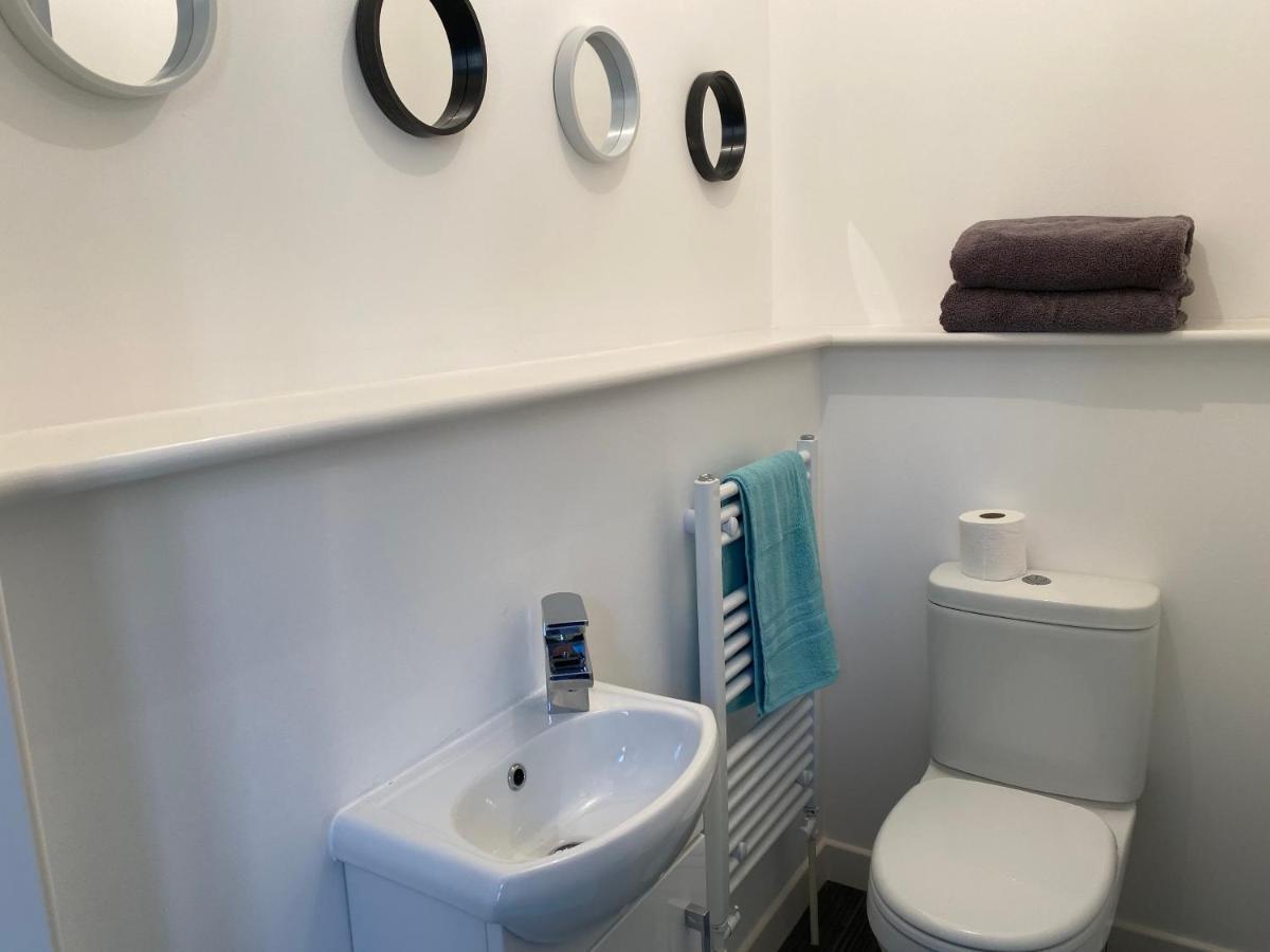 ダンファームリンCarvetii - Edward House B - 2 Dbl Bed 1St Floor Flatアパートメント エクステリア 写真